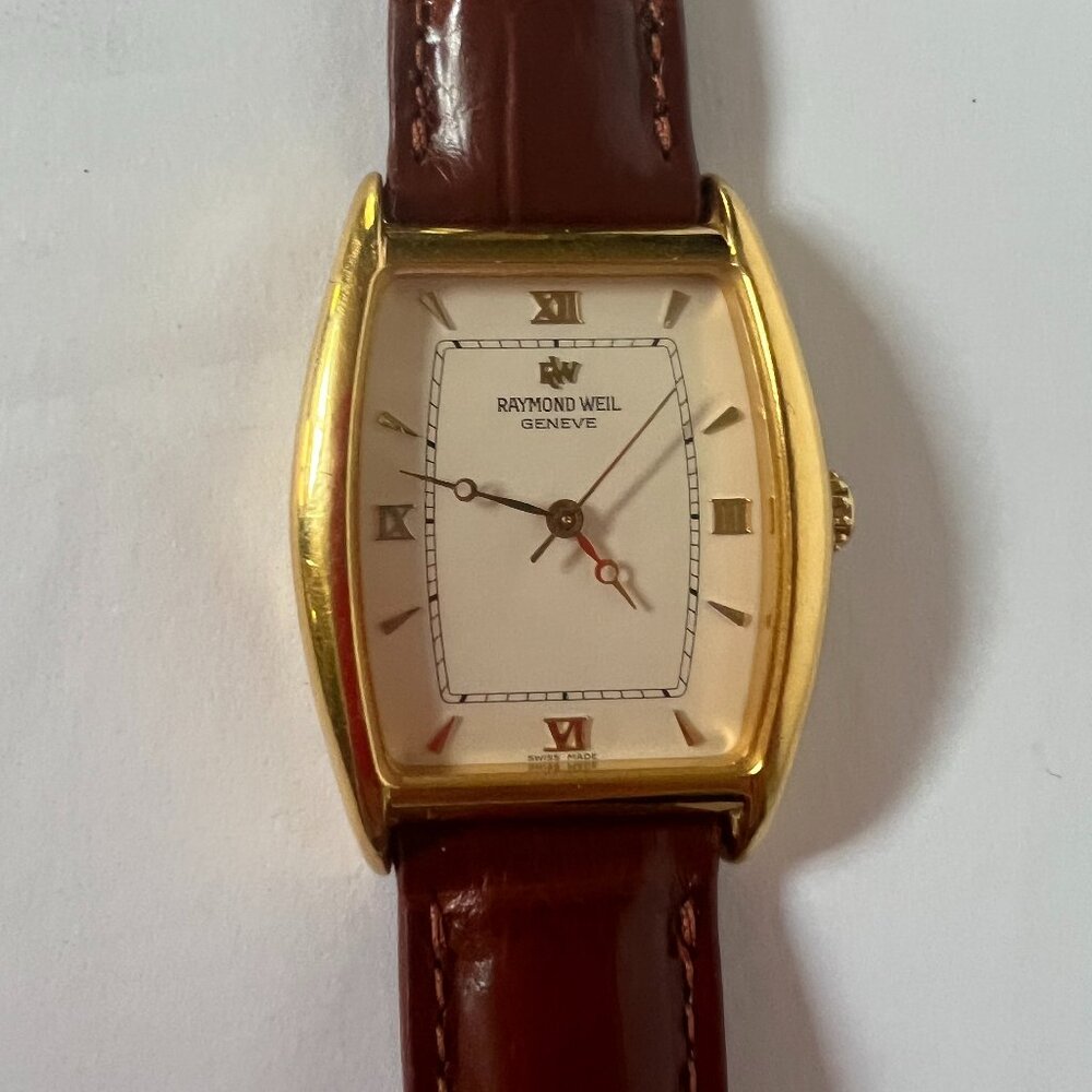 Raymond Weil analog manual winding watch